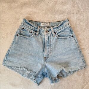 Abercrombie & Fitch 90’s Relaxed Jean Shorts